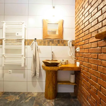 Rusinska Osada 36 *